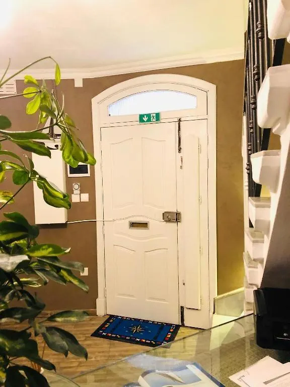 Nautilus Apartment Sliema 0*,  Malta