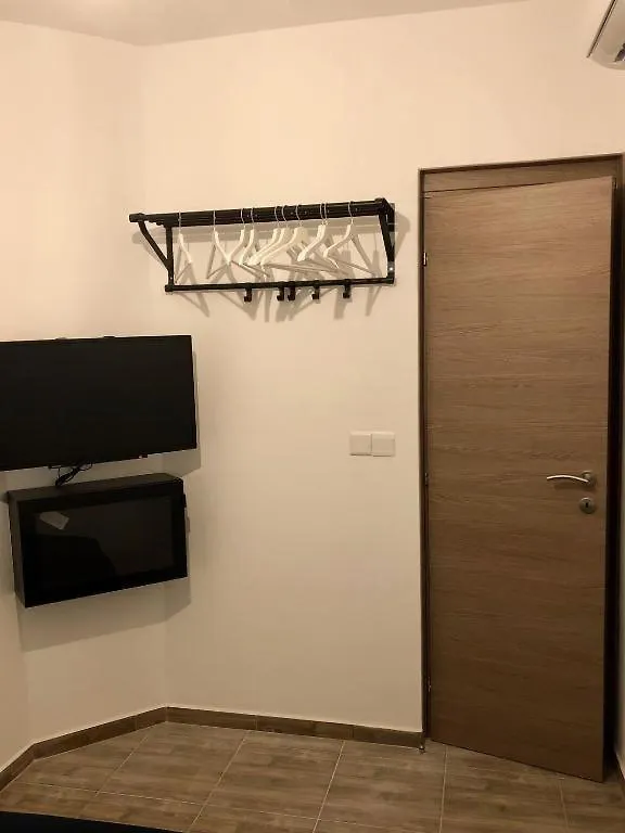 Nautilus Apartment Sliema 0*,